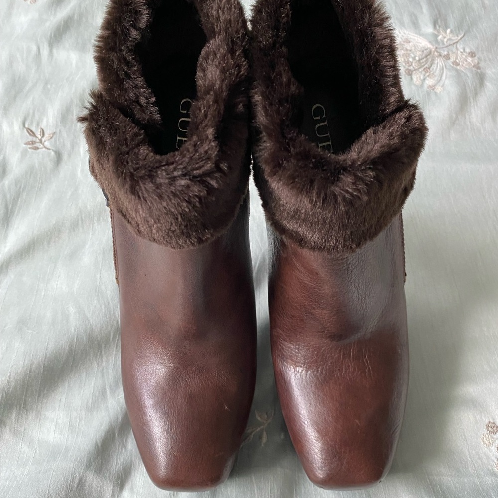 New Guess platform ankle boots